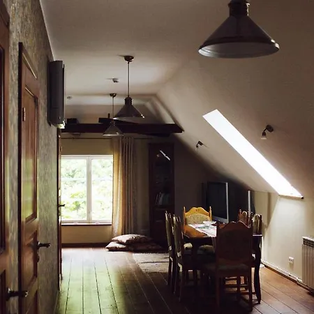 Moisa Ait Katusekorter * Võru