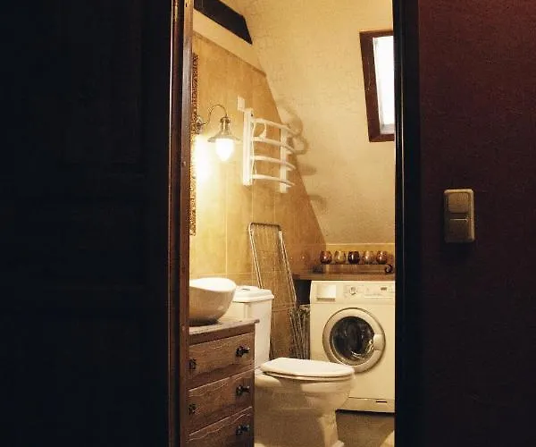 Moisa Ait Katusekorter شقة *